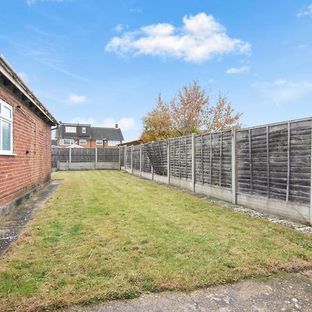 Onsitestays - Spacious 3 Bed House With Garden, Wifi & 4 Plus Parking Gravesend Exterior foto