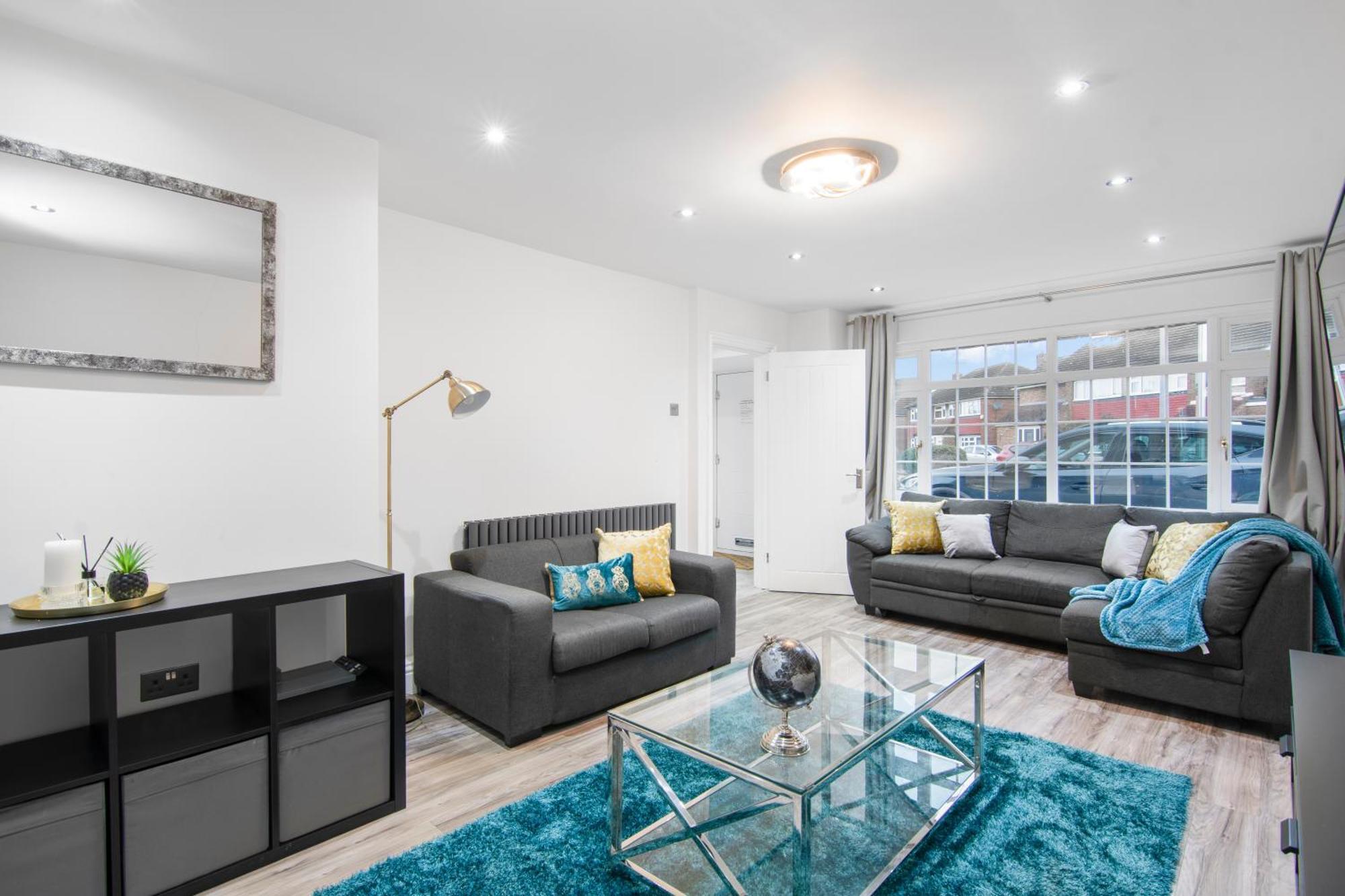 Onsitestays - Spacious 3 Bed House With Garden, Wifi & 4 Plus Parking Gravesend Exterior foto